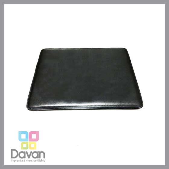 PAD MOUSE DE CUERO SINTETICO